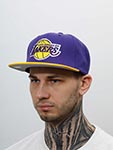 Бейсболка MITCHELL NESS арт. HHSS3264-LALYYPPPPRYW Los Angeles Lakers NBA (фиолетовый / желтый)